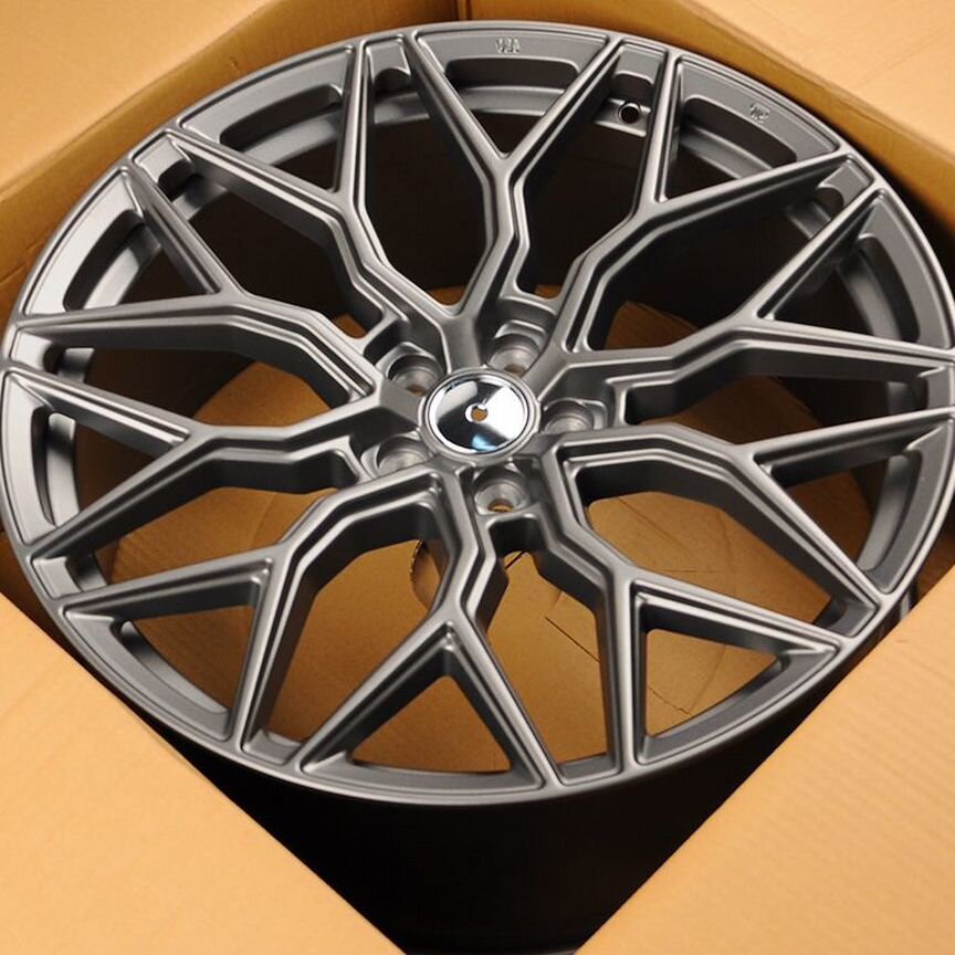 Диски на Infiniti FX, Q60, QX60, Lexus RX, Toyota Camry, Highlander KoKo Kuture 0319 9x21/5x114.3 D6