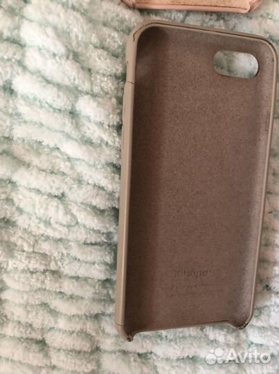Чехлы на iPhone 7