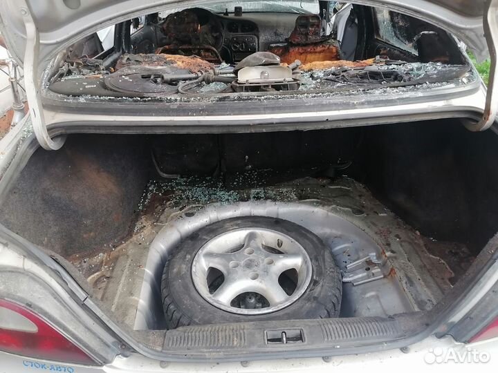 Hyundai Lantra 1.6 МТ, 1996, битый, 190 000 км