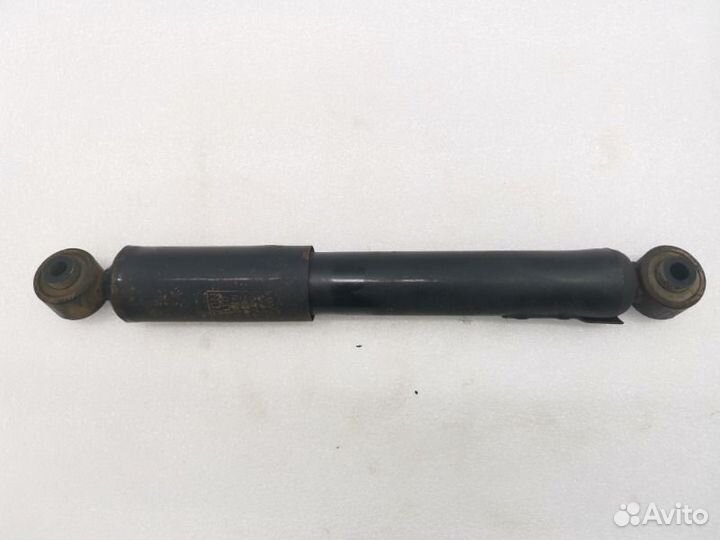 Амортизатор задний правый Toyota Rav4 CA40 2.2