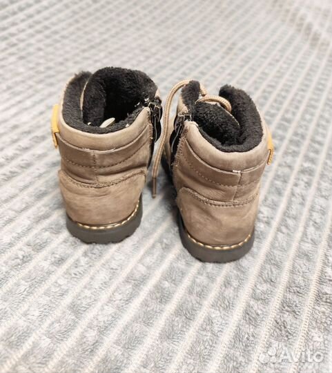 Ботинки демисезонные 23 размер