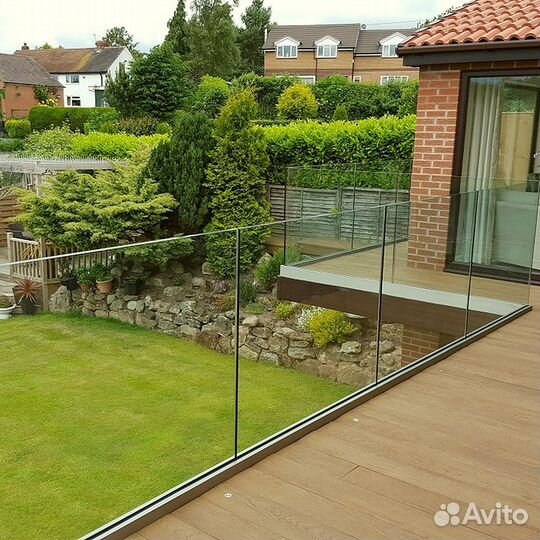 Остекление террас под ключ