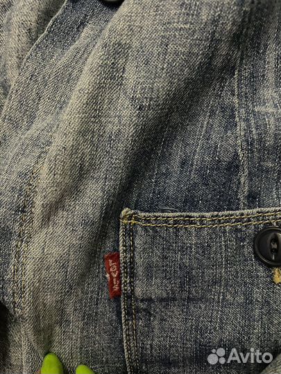 Джинсовая куртка levis