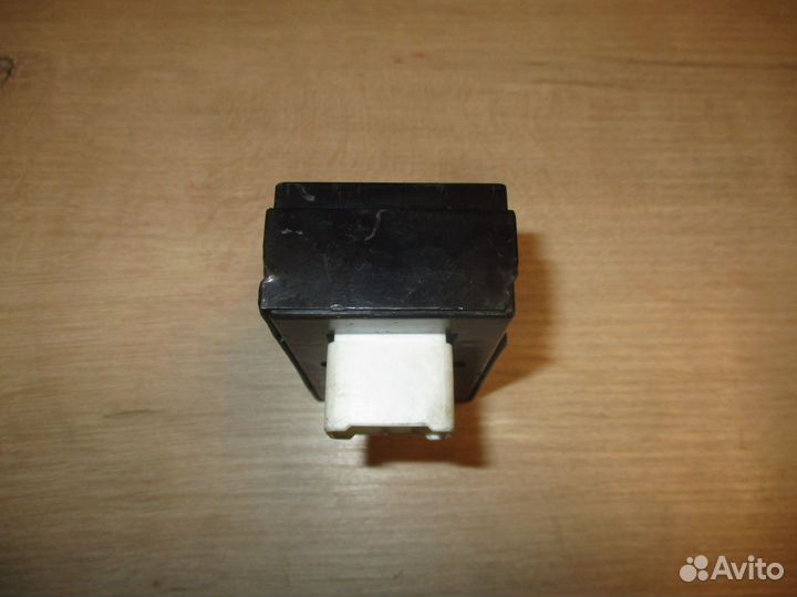 Блок управления стеклоподъемниками Hyundai Getz 2