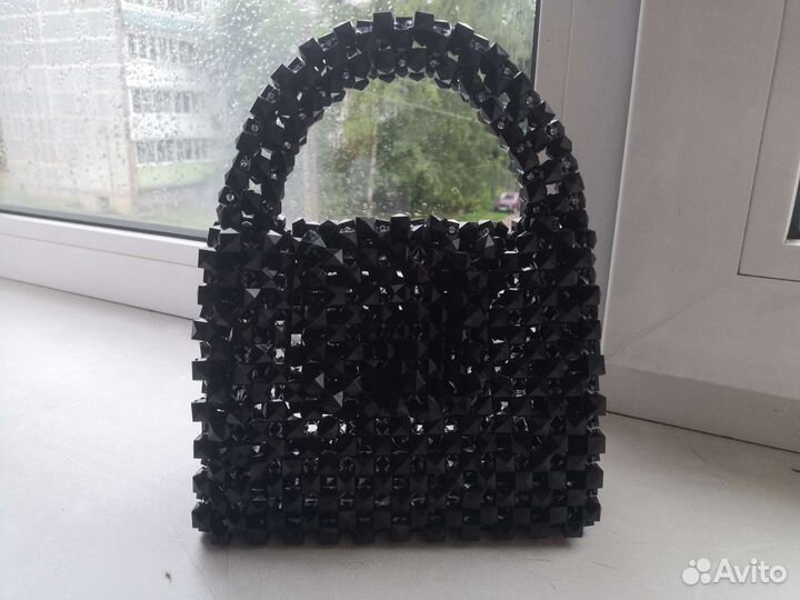 Сумка из бусин чёрная