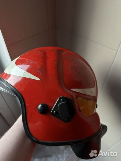 Шлем пожарного Calisia