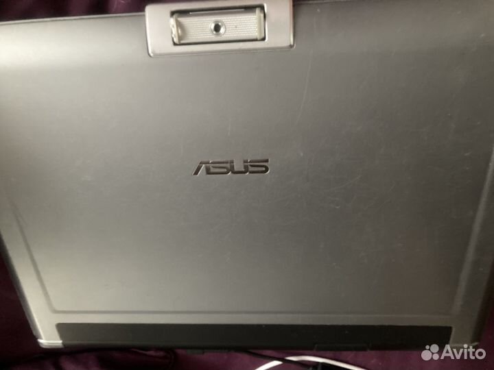 Ноутбук asus