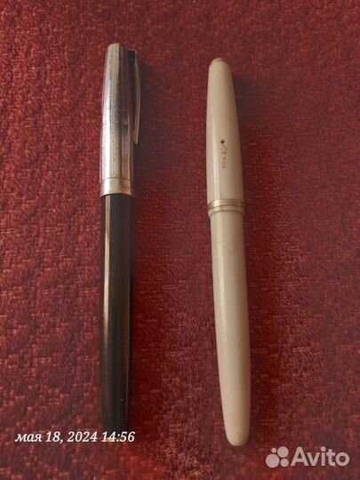Две авторучки перьевые с закрытым пером