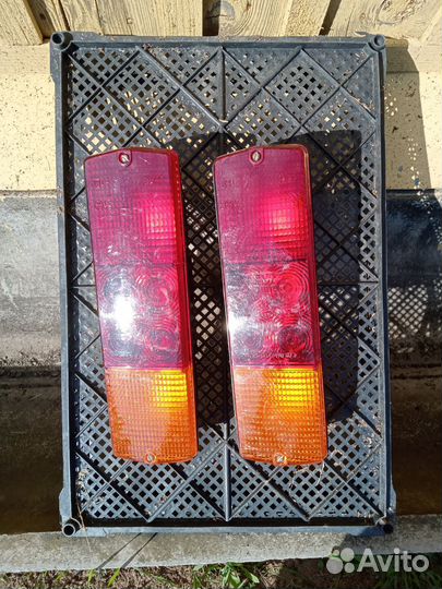 Фонари задние