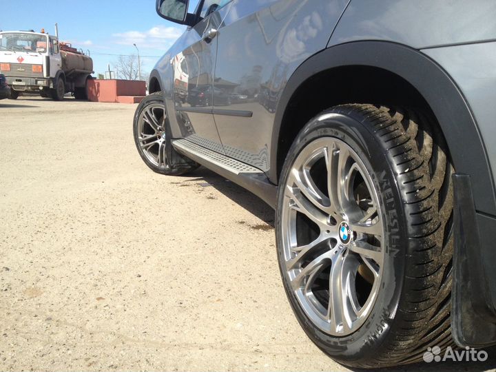 Накладка на арку BMW X5 E70 левая оригинал