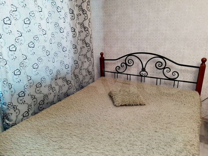 1-к. квартира, 42 м², 2/4 эт.