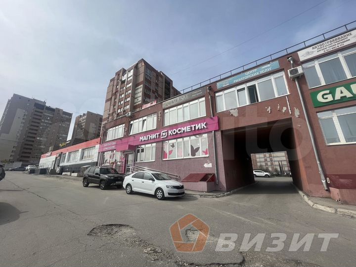 Аренда торгово-складской площади у Космопорта