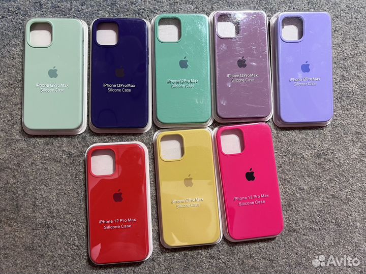 Силиконовый чехол на iPhone 11, 12 pro max