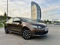 Volkswagen Polo 1.6 AT, 2015, 114 340 км
