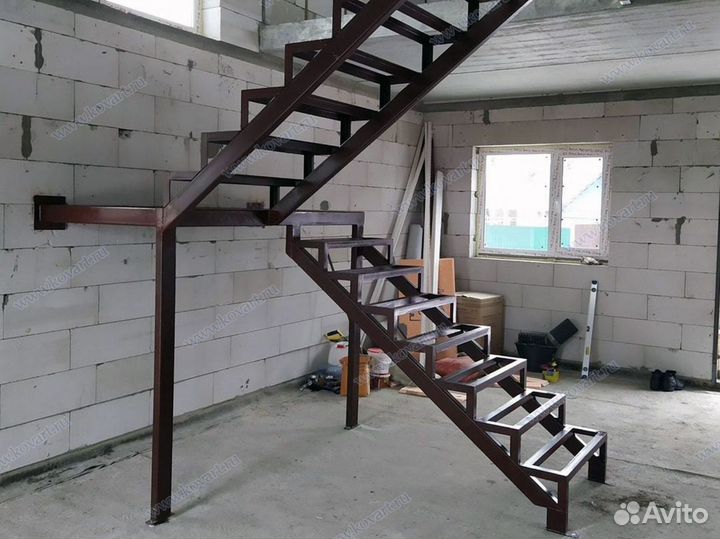 Каркас лестниц из металла