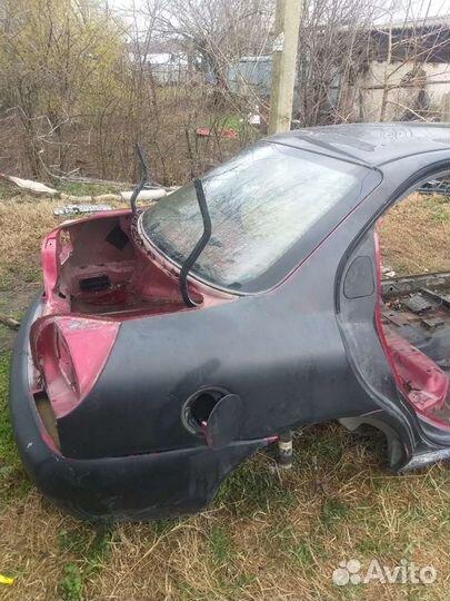 Крылья задние Ford Mondeo 2
