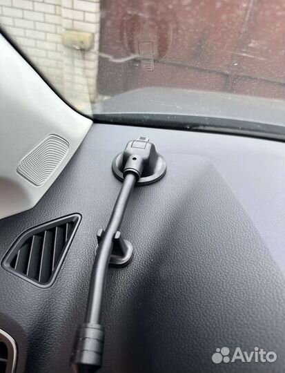 Автомобильный держатель смартфона