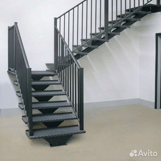 Лестница г-образная
