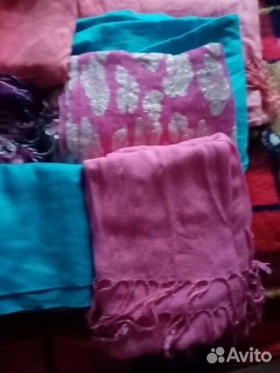 Палантин разных цветов и размеров. И мн. другое