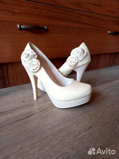 Новые туфли,не одевали. 2000 т.р