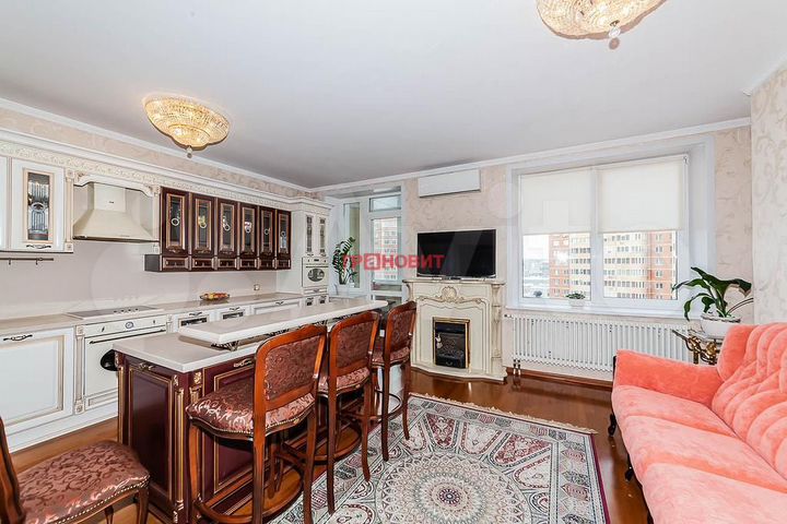 3-к. квартира, 101 м², 8/14 эт.