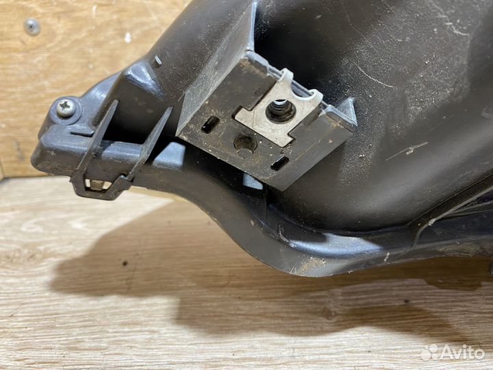 Фара правая Honda Stream 1 дорест 142326