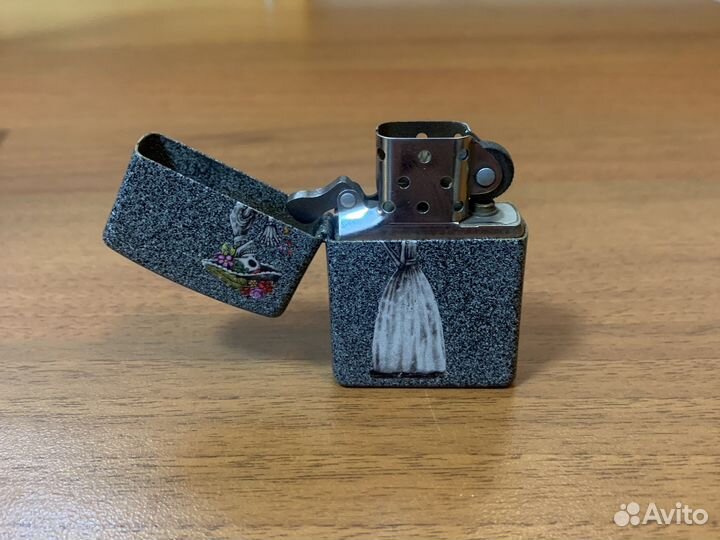 Зажигалка бензиновая zippo