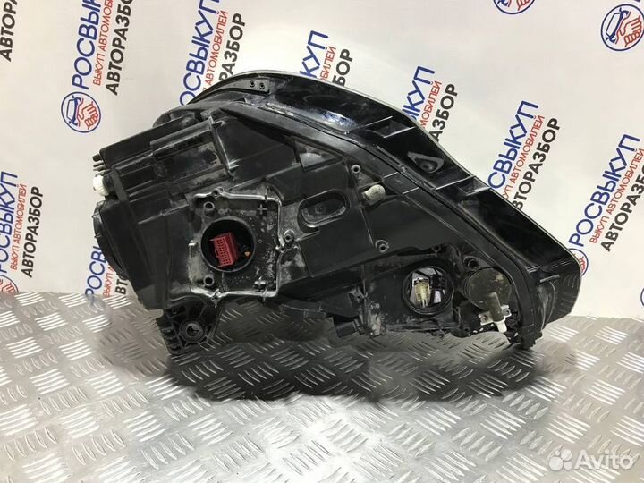 Фара правая Audi A3 8V