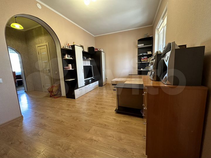 3-к. квартира, 91,4 м², 1/2 эт.