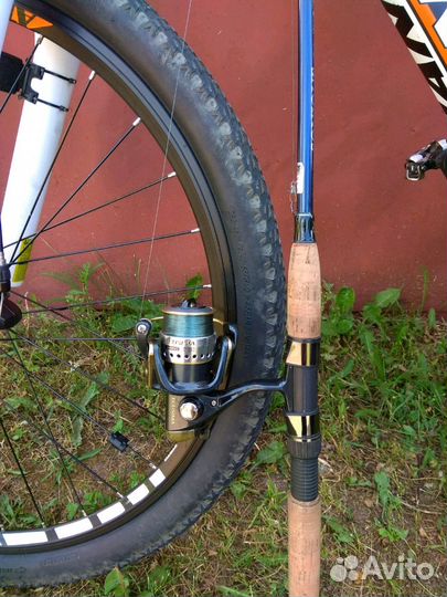 Спиннинг с катушкой