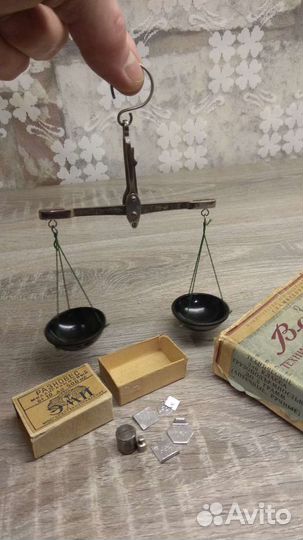 Весы старинные