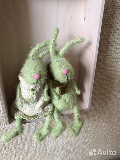 Новое. Панно Петроп и Укрушка,зайцы