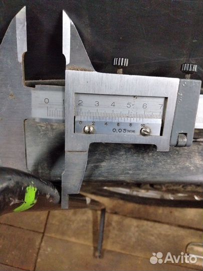 Стабилизатор задний 05168662AA