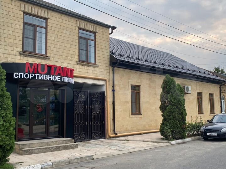 Дом 200 м² на участке 2,5 сот.