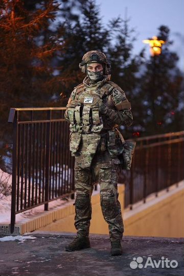 Полный комплект тактического снаряжения