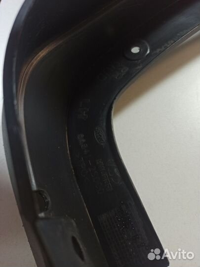 Брызговик задний правый ix35 tucson