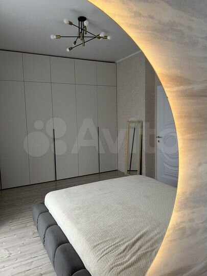 3-к. квартира, 93,5 м², 1/3 эт.