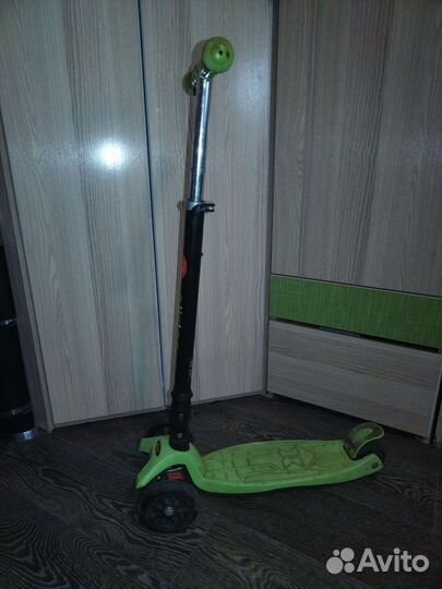 Самокат детский трехколесный