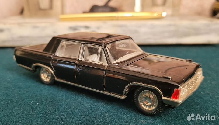 Модель АВТОМОБИЛЯ ЗИЛ-117 сделано СССР 1:43