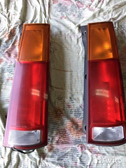 Продам задний левый,правый фонарь Хонда црв 1 б/у
