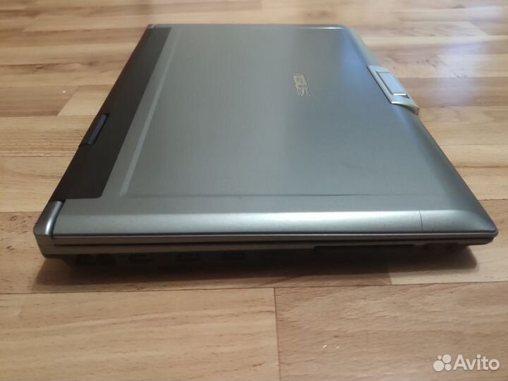 Ноутбук Asus F5RL