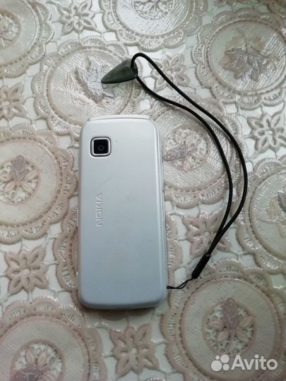 Смартфон Nokia 5230