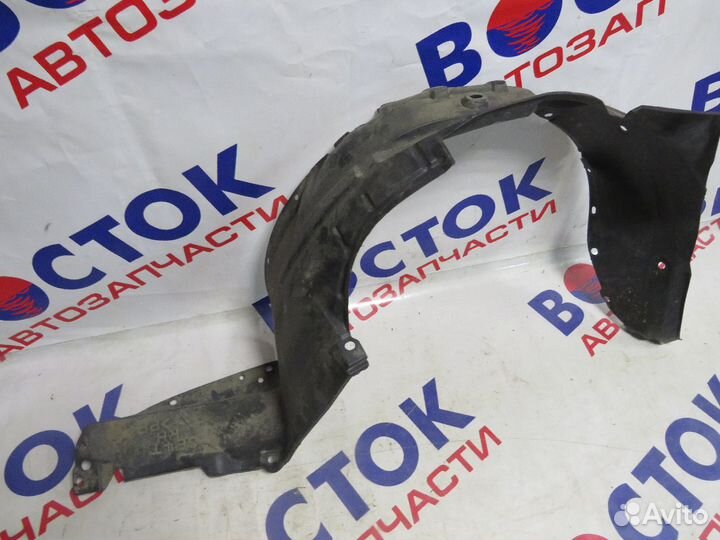 Подкрылок Перед Право mazda capella GF8P, gwew, gw