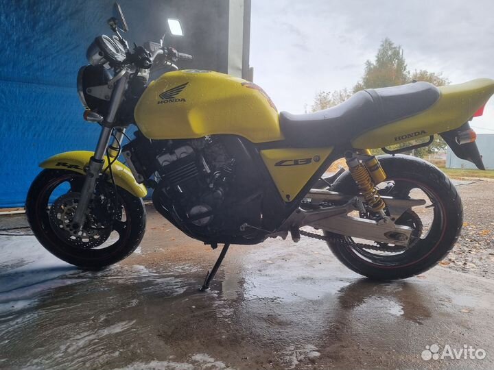 Мотоцикл Honda CB400SF