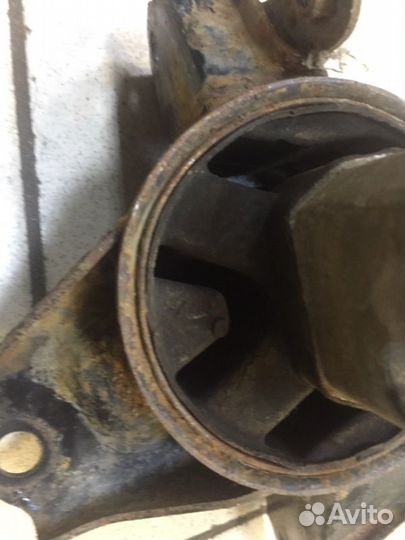 Подушка коробки передач левая Kia Ceed 1 G4FC