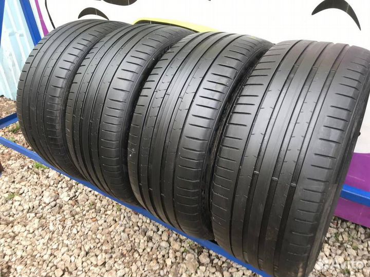 Pirelli P Zero PZ4 225/40 R18