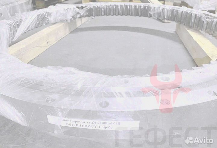 Опорно-поворотный круг Hyundai R210LC-7 81Q6-00021