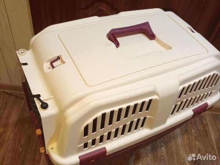 Переноска для кошек и собак