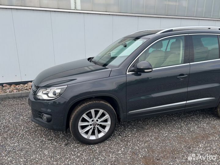 В разборе Volkswagen Tiguan 5N