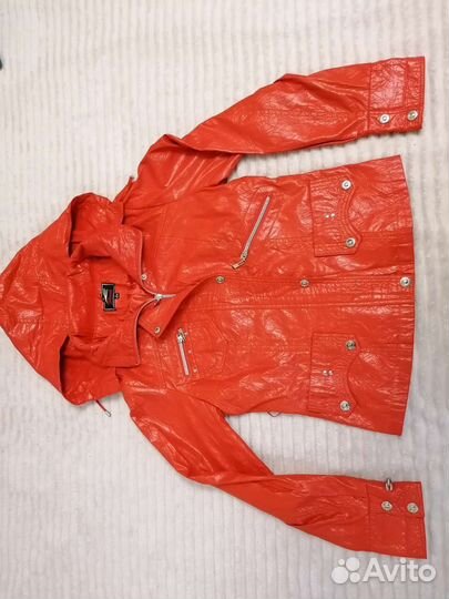 Ветровка женская р. 44